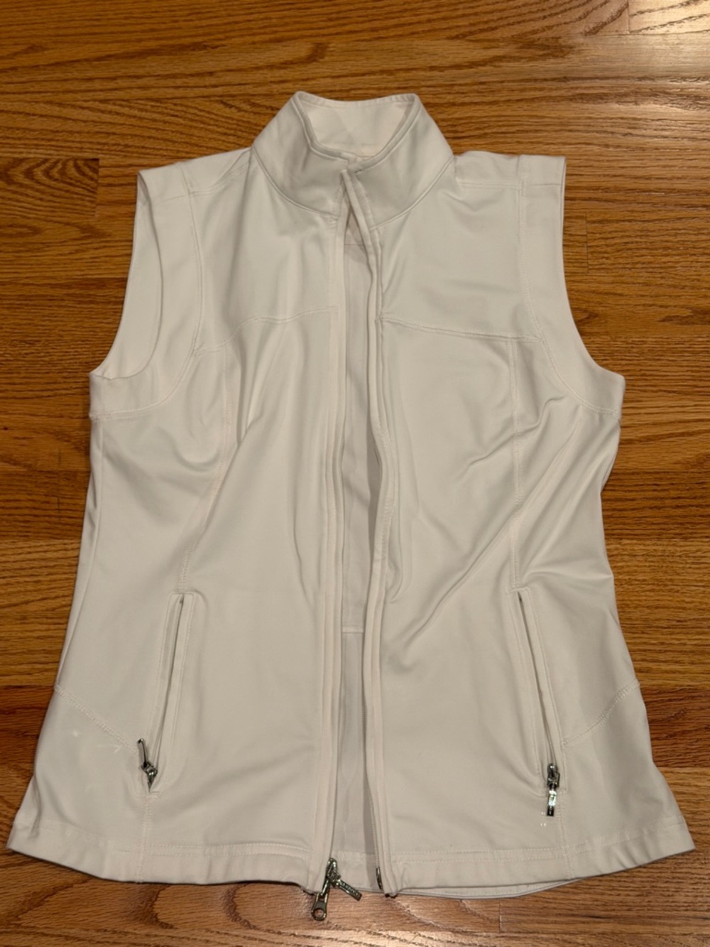 Women's White Zip-Front Sleeveless Vest